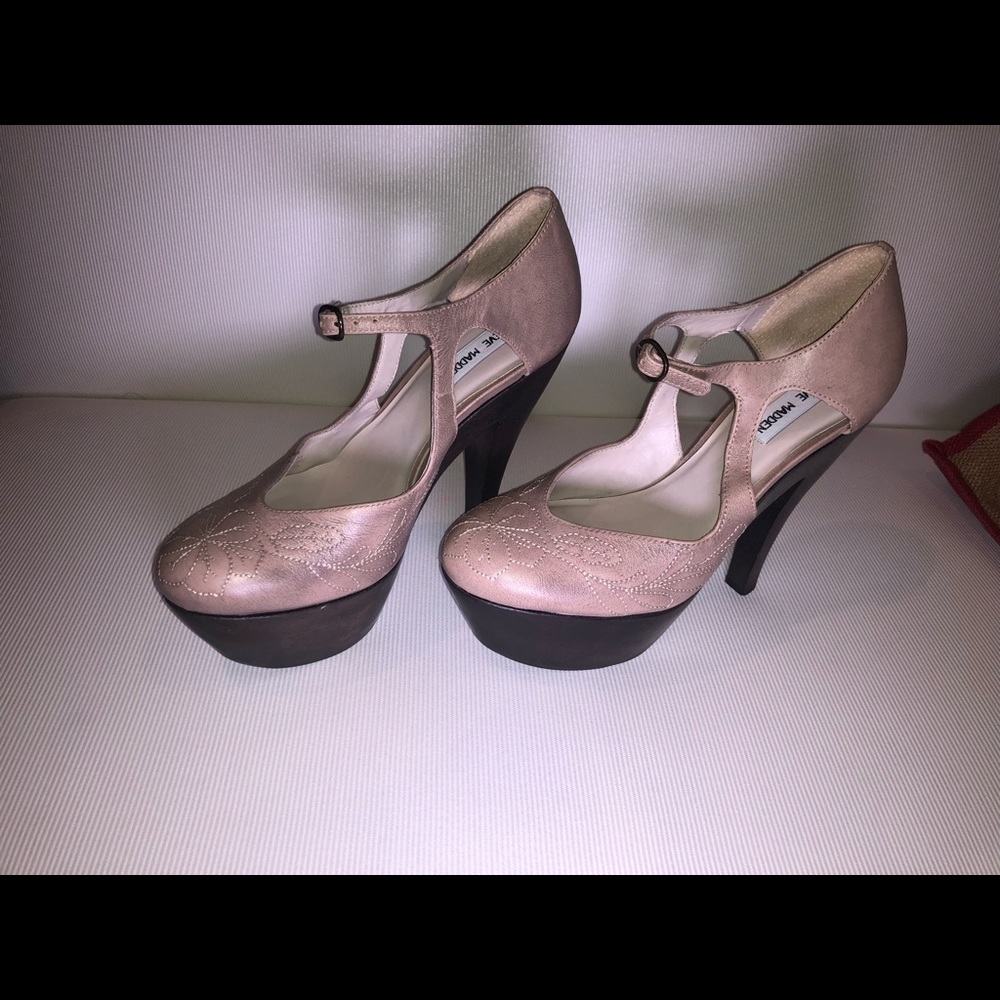 steve madden nude pumps size 8